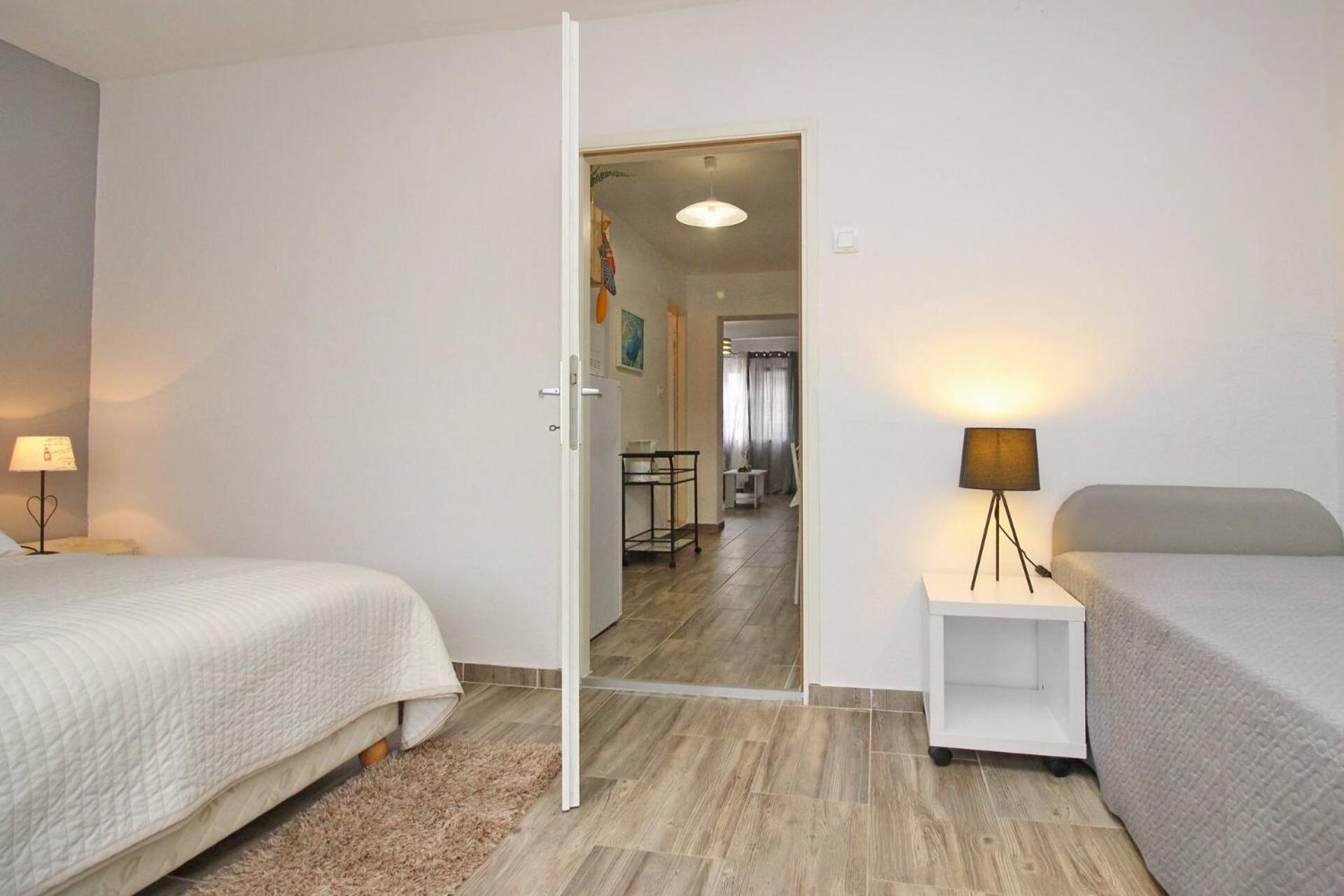 Apartments Rozanda บัชกา ภายนอก รูปภาพ